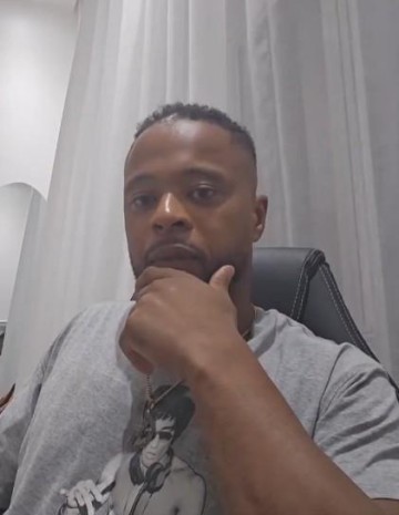 博鱼官方-埃弗拉：我爱阿森纳，但他们每年都像“播种”时被拽住命根子