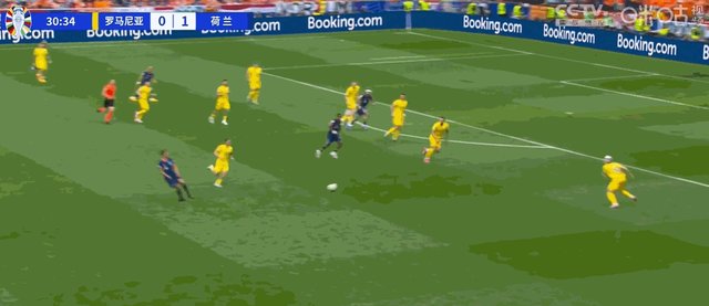 1719938697532017079.gif 德勒古欣解围.gif